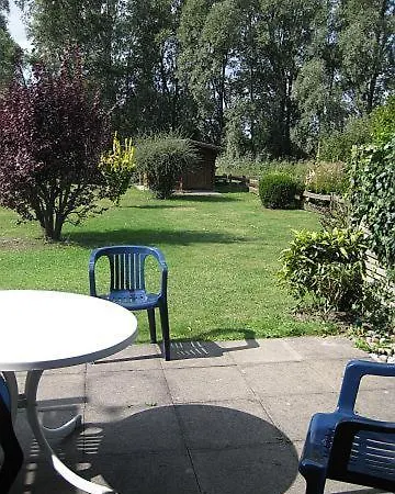 Lange Wiese 53 Nyaraló